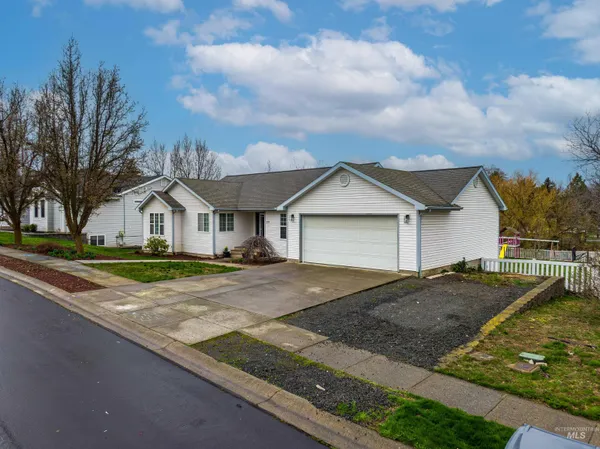 $719,000 | 237 Sunrise Drive, Moscow, ID 83843