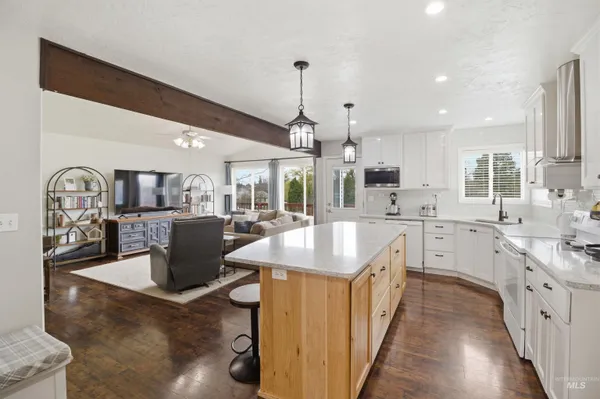 $719,000 | 237 Sunrise Drive, Moscow, ID 83843