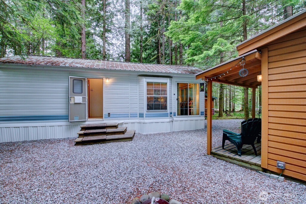 57 Riverside Drive Maple Falls, WA 98266 - Photo 10 of 31