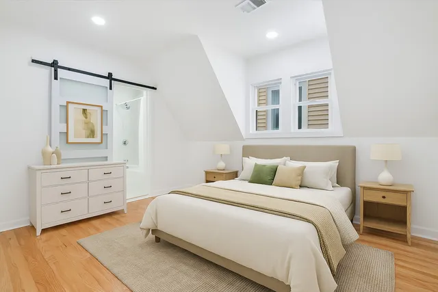 $3,100 | 2617 West Fullerton Avenue, Unit 2A, Chicago, IL 60647