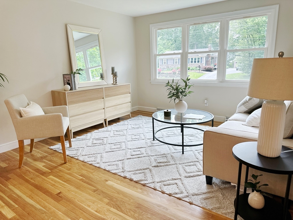 17 Kingsley Road Norton, MA 02766 - Photo 3 of 37 Gallery Image 3