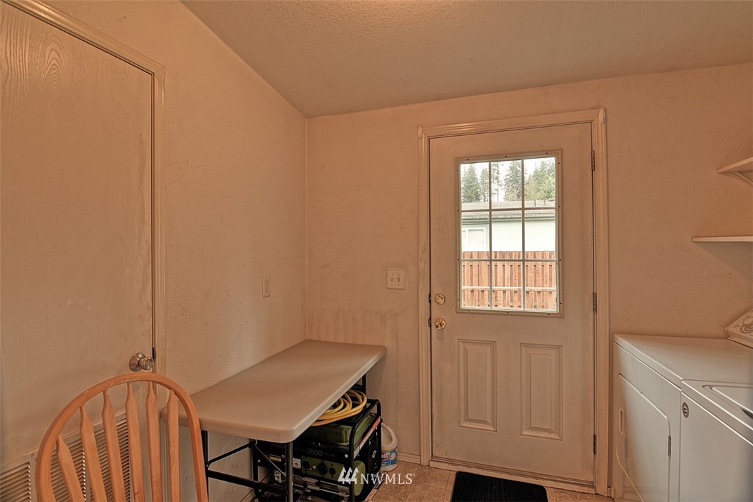 20031 Crystal Springs Road Granite Falls, WA 98252 - Photo 11 of 21 Gallery Image 11