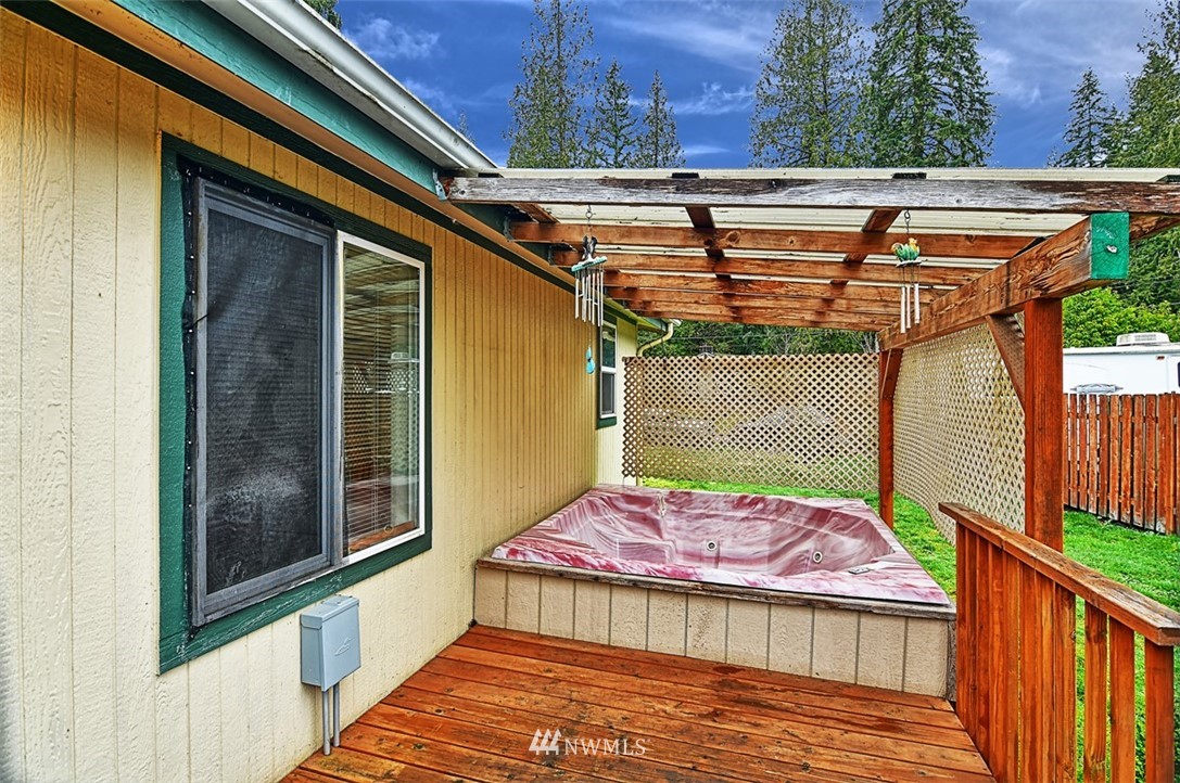 20031 Crystal Springs Road Granite Falls, WA 98252 - Photo 17 of 21 Gallery Image 17