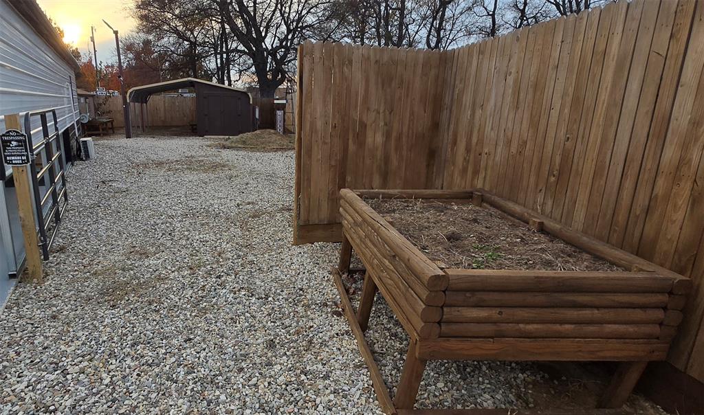 121 Arrowhead Quitman, TX 75783 - Photo 6 of 20 a outdoor space with barbeque area