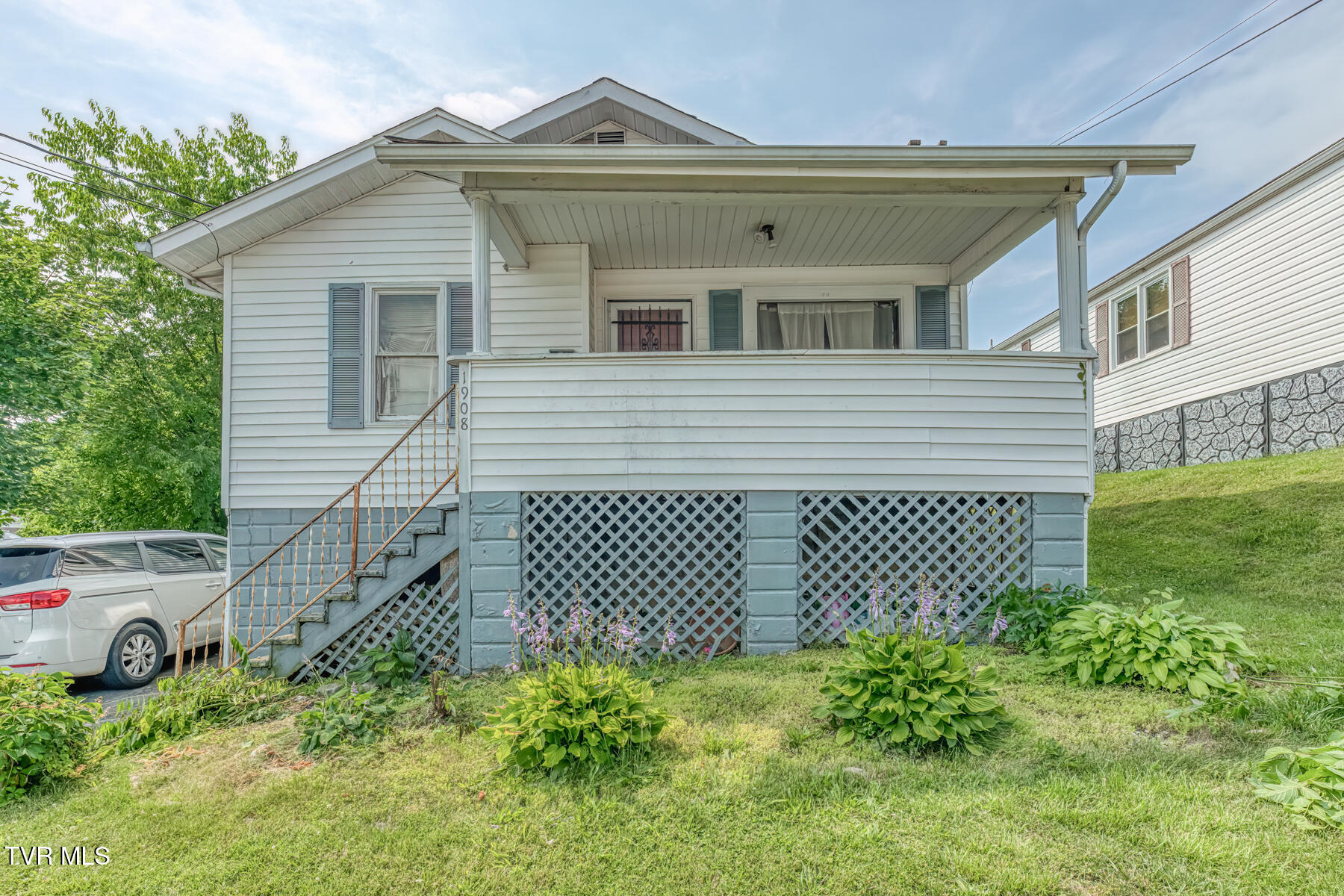 1908 Anderson Street Bristol, TN 37620 - Photo 1 of 22 1908 Anderson St-1