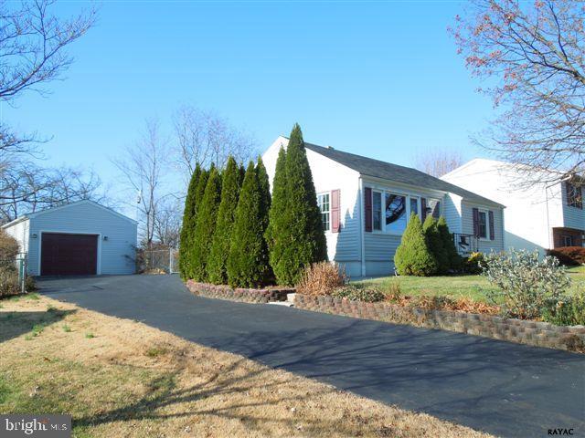 3 Scott Street Hanover, PA 17331 - Photo 4 of 25 Gallery Image 4