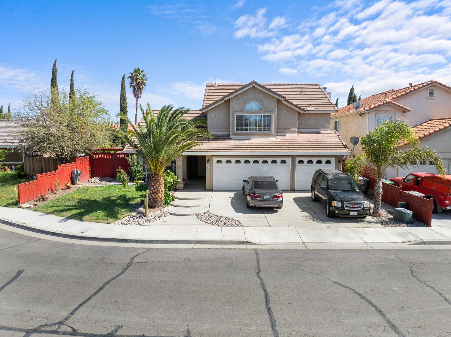 446 Port Street Los Banos, CA 93635 - Photo 2 of 55