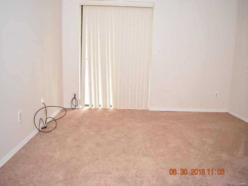 2327 Kratky Road, Unit B St. Louis, MO 63114 - Photo 8 of 10 Gallery Image 8