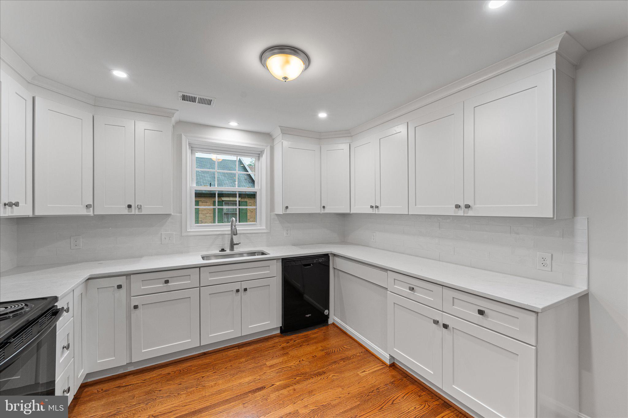 3885 Chain Bridge Road Fairfax, VA 22030 - Photo 11 of 50