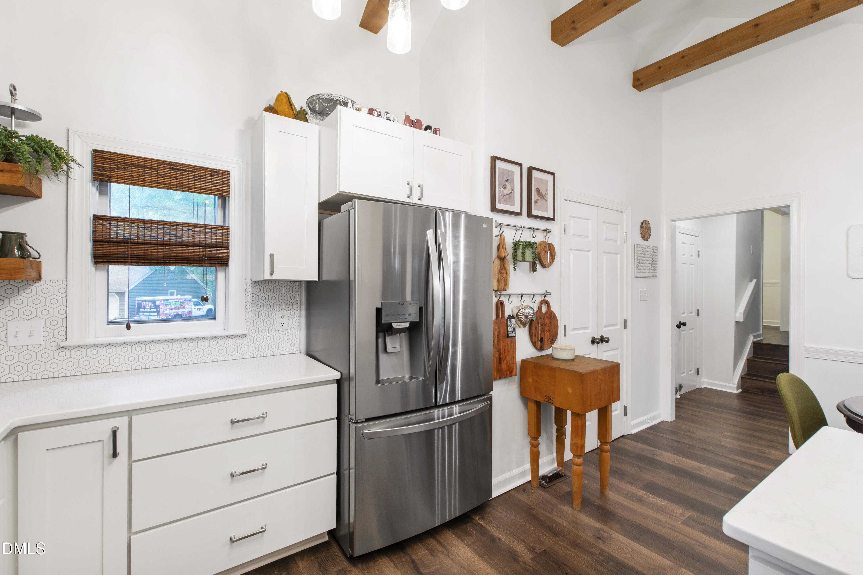 1717 Falls Church Road Raleigh, NC 27609 - Photo 6 of 25 Kitchen