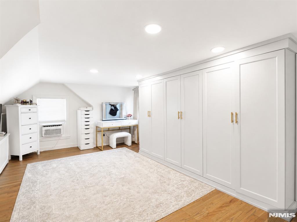 19 Long Avenue Mahwah, NJ 07430 - Photo 19 of 36