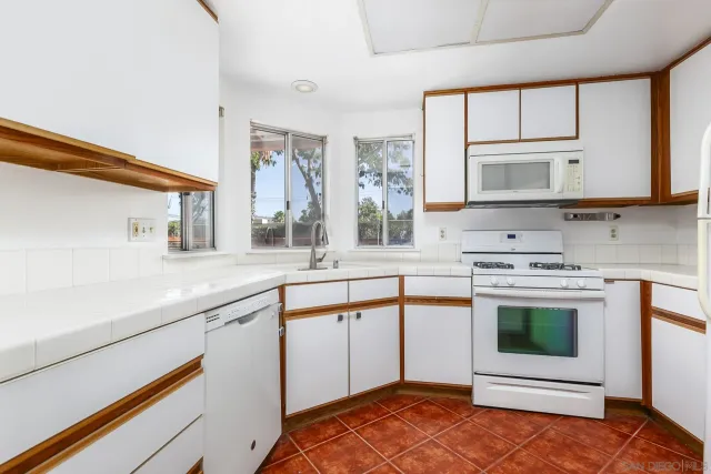 $489,900 | 12039 Calle De Leon, Unit 24, El Cajon, CA 92019