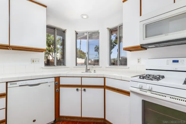 $489,900 | 12039 Calle De Leon, Unit 24, El Cajon, CA 92019