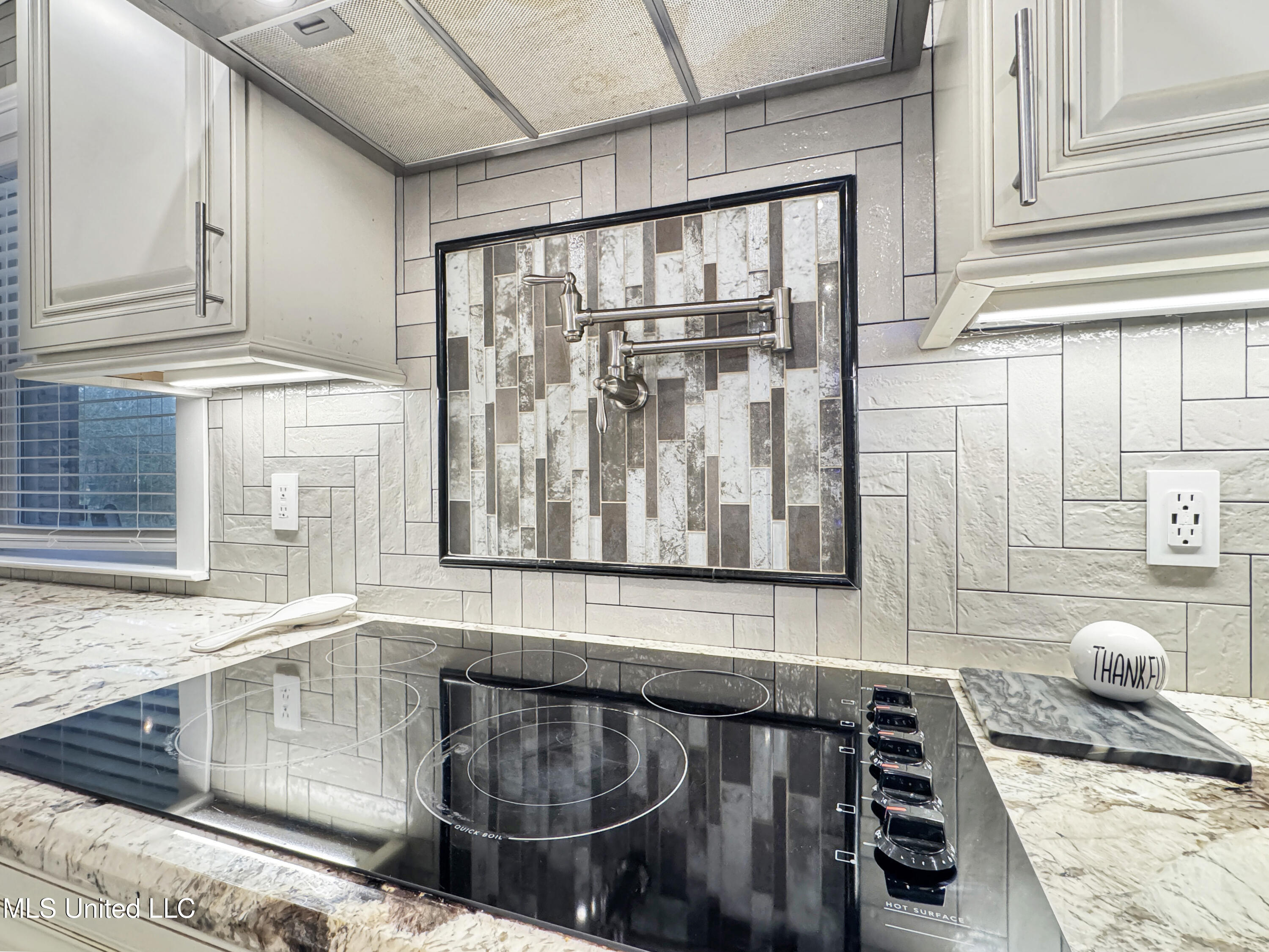 1404 Neal Road Picayune, MS 39466 - Photo 20 of 39 Kitchen_pot filler