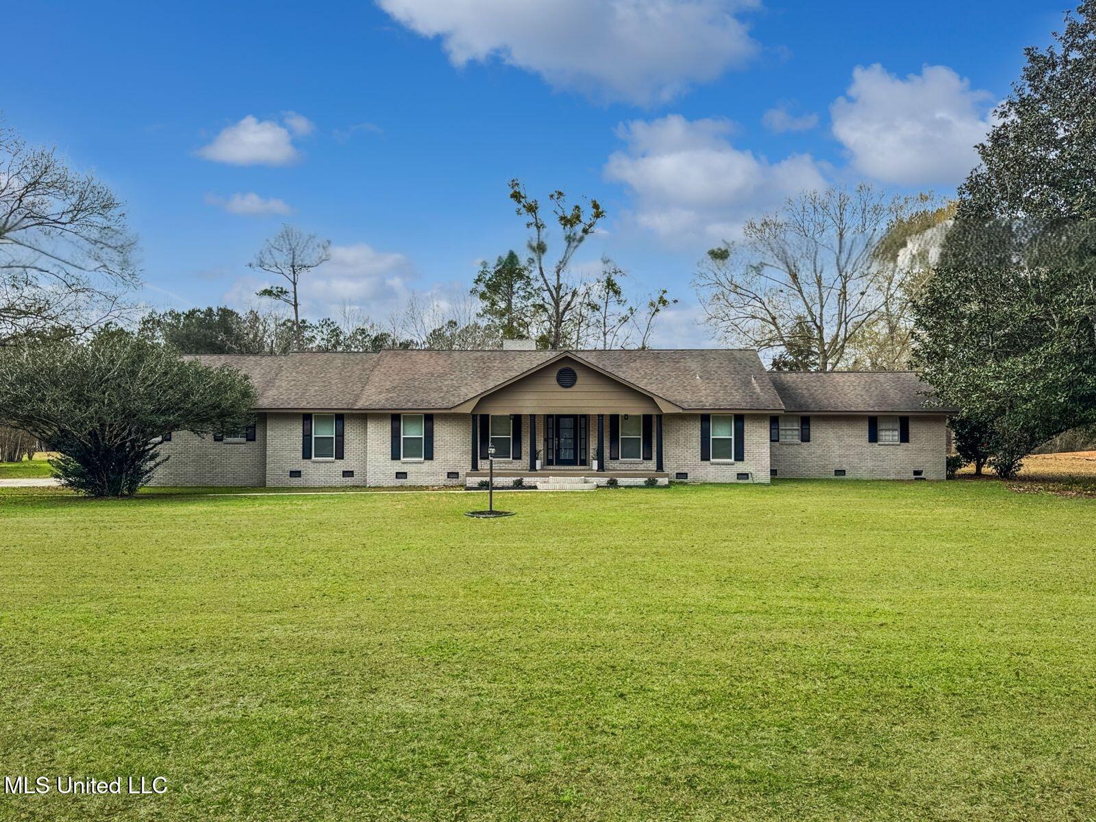 1404 Neal Road Picayune, MS 39466 - Photo 3 of 39 Front