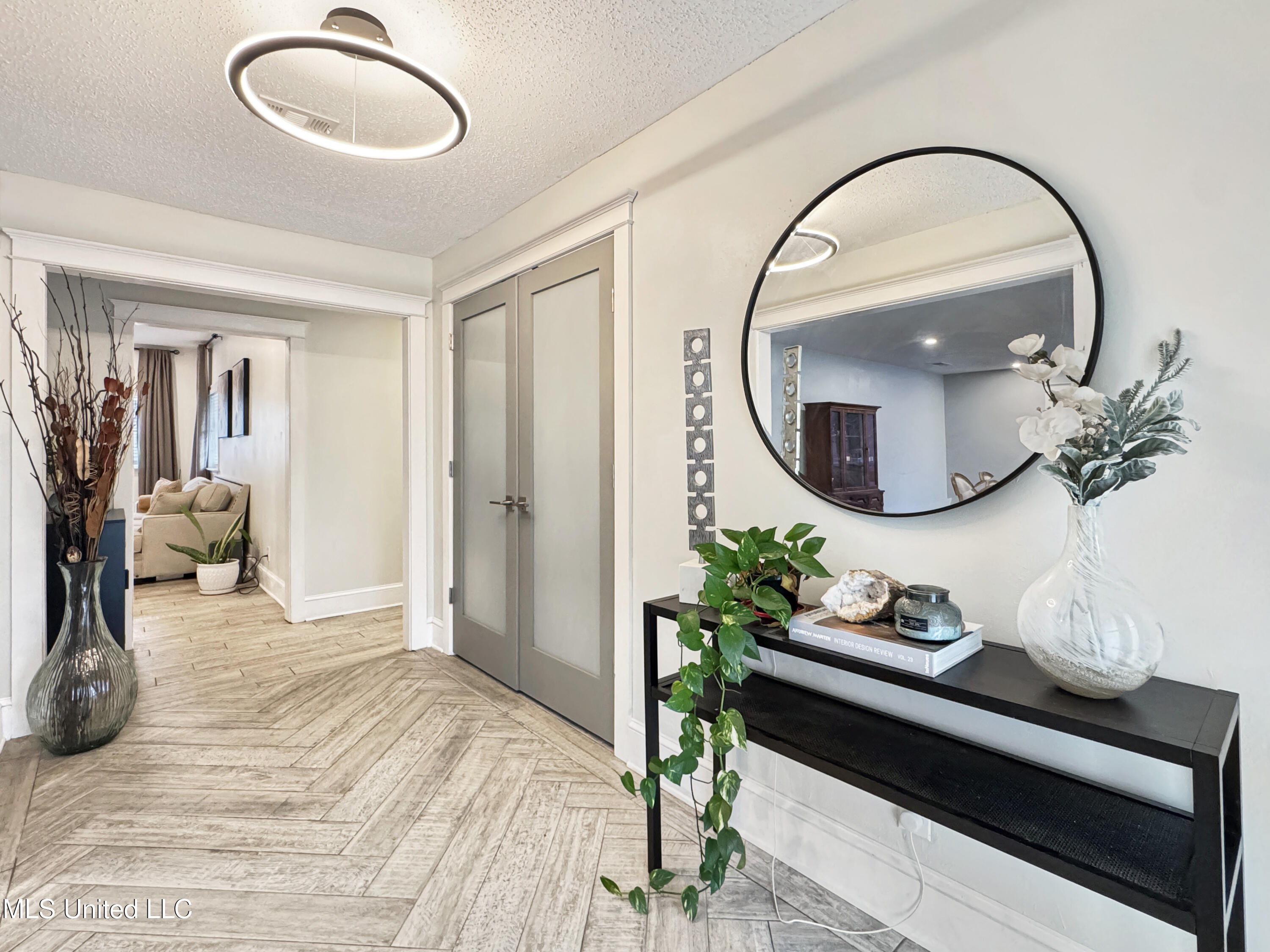 1404 Neal Road Picayune, MS 39466 - Photo 6 of 39 Foyer