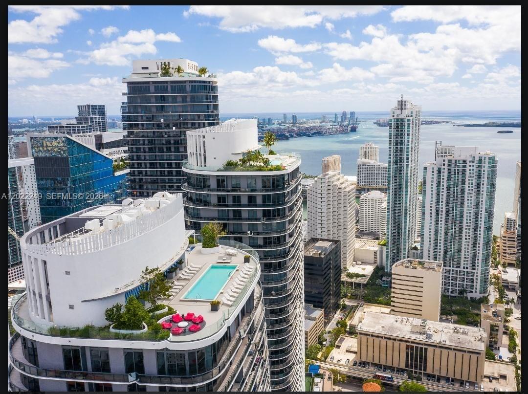 55 Southwest 9th Street, Unit 2709 Miami, FL 33130 - Photo 13 of 16