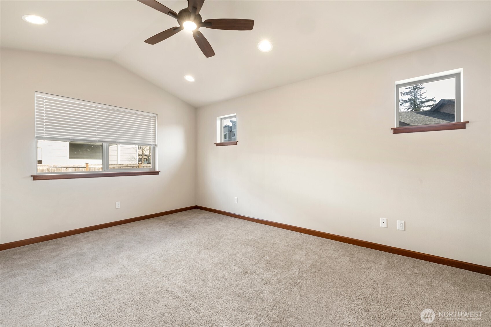 4617 167th Street Southwest Edmonds, WA 98026 - Photo 12 of 31