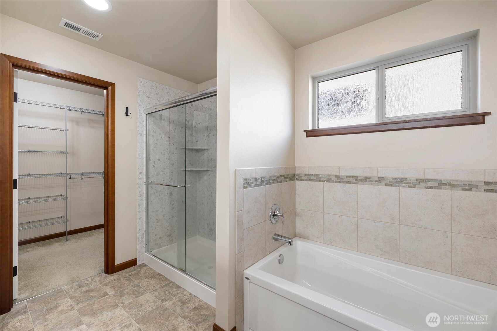 4617 167th Street Southwest Edmonds, WA 98026 - Photo 16 of 31