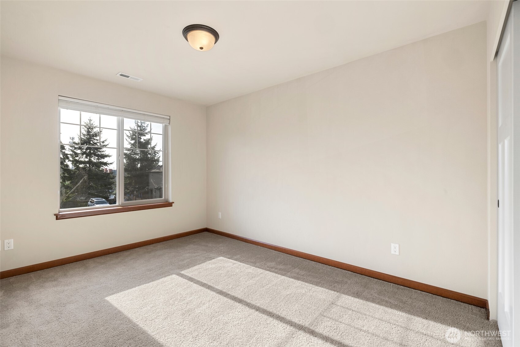 4617 167th Street Southwest Edmonds, WA 98026 - Photo 20 of 31