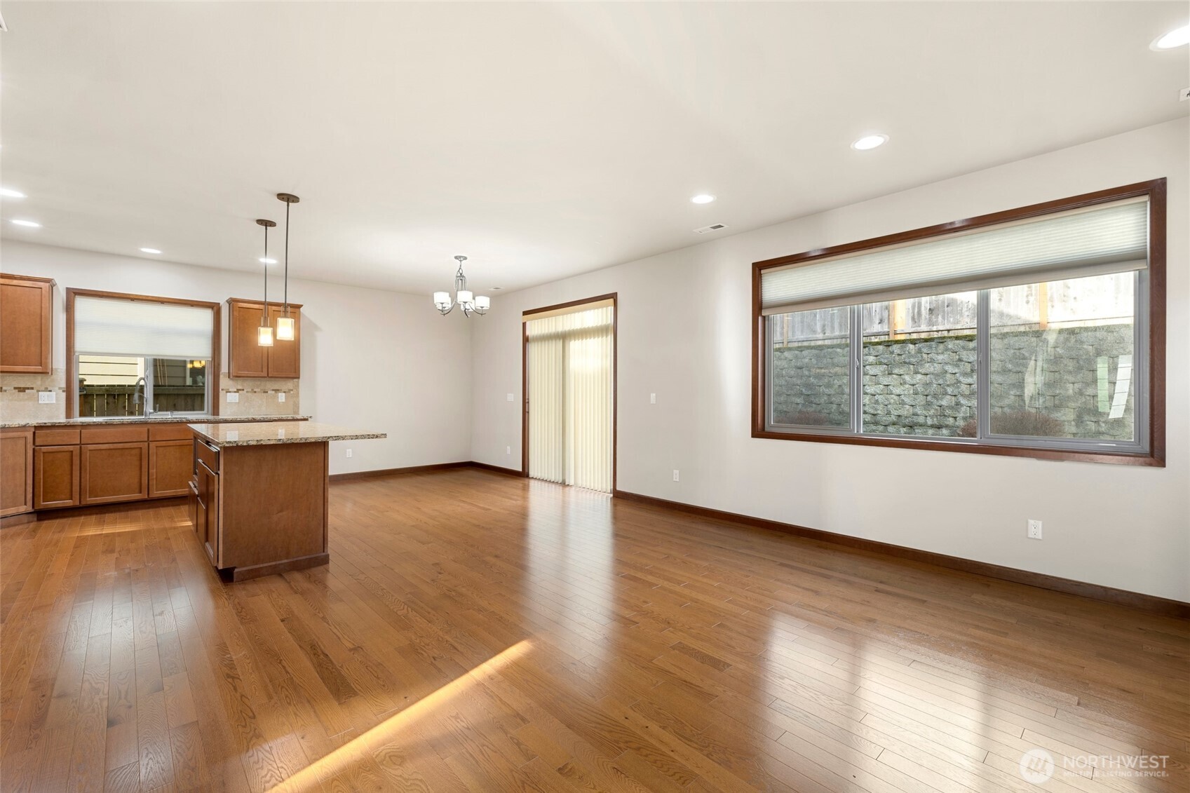 4617 167th Street Southwest Edmonds, WA 98026 - Photo 5 of 31