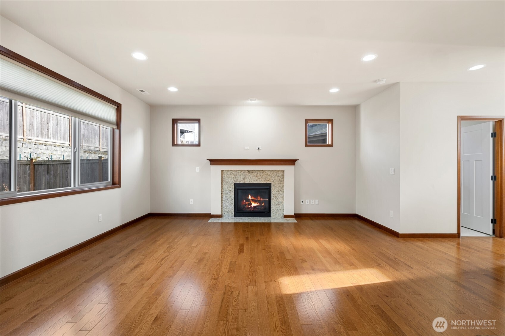 4617 167th Street Southwest Edmonds, WA 98026 - Photo 6 of 31