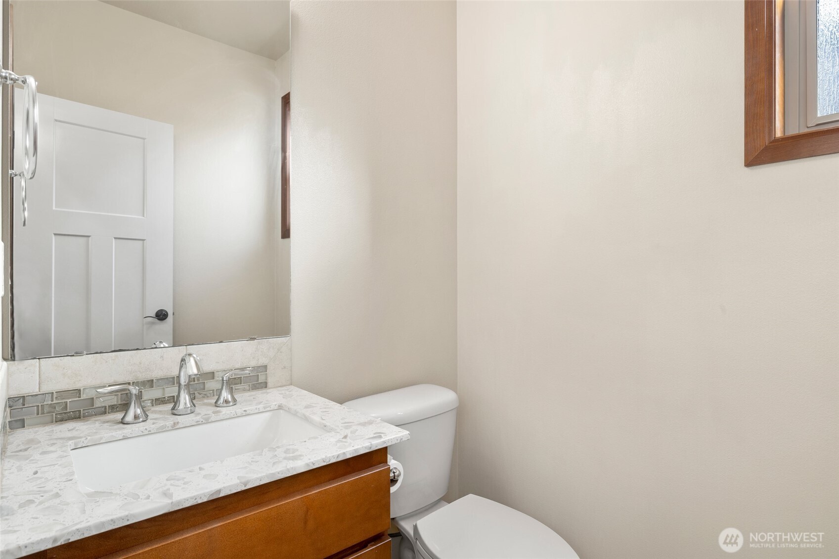 4617 167th Street Southwest Edmonds, WA 98026 - Photo 8 of 31