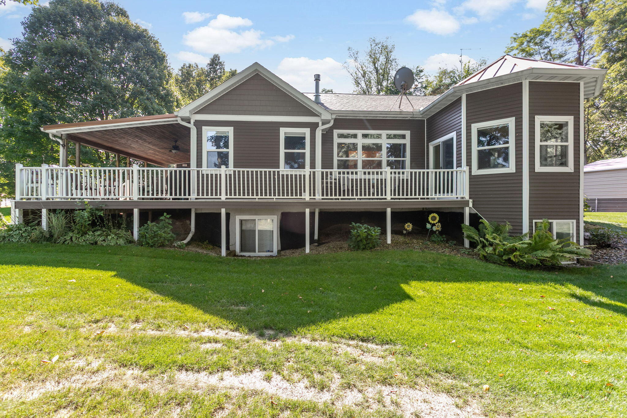 13480 Riverside Drive Constantine, MI 49042 - Photo 26 of 42 26-web-or-mls-001 (26)