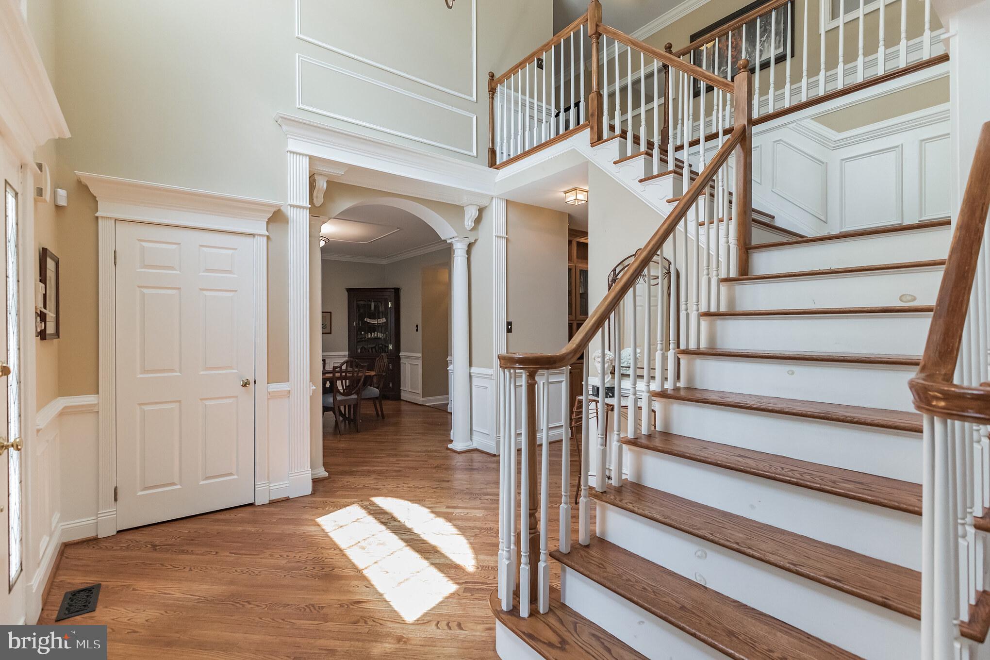 1088 South Kimbles Road Yardley, PA 19067 - Photo 7 of 37 Foyer