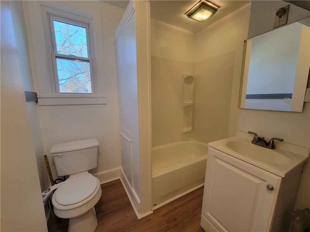 44 Rosemount Street Rochester, NY 14620 - Photo 6 of 8