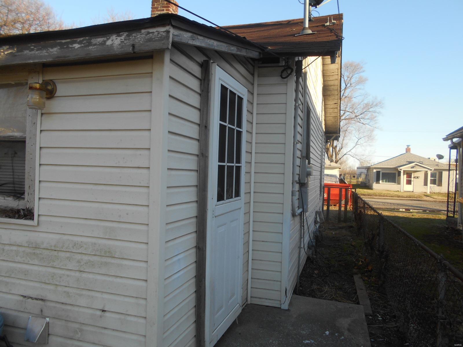 1205 Rhodes Street Granite City, IL 62040 - Photo 3 of 9