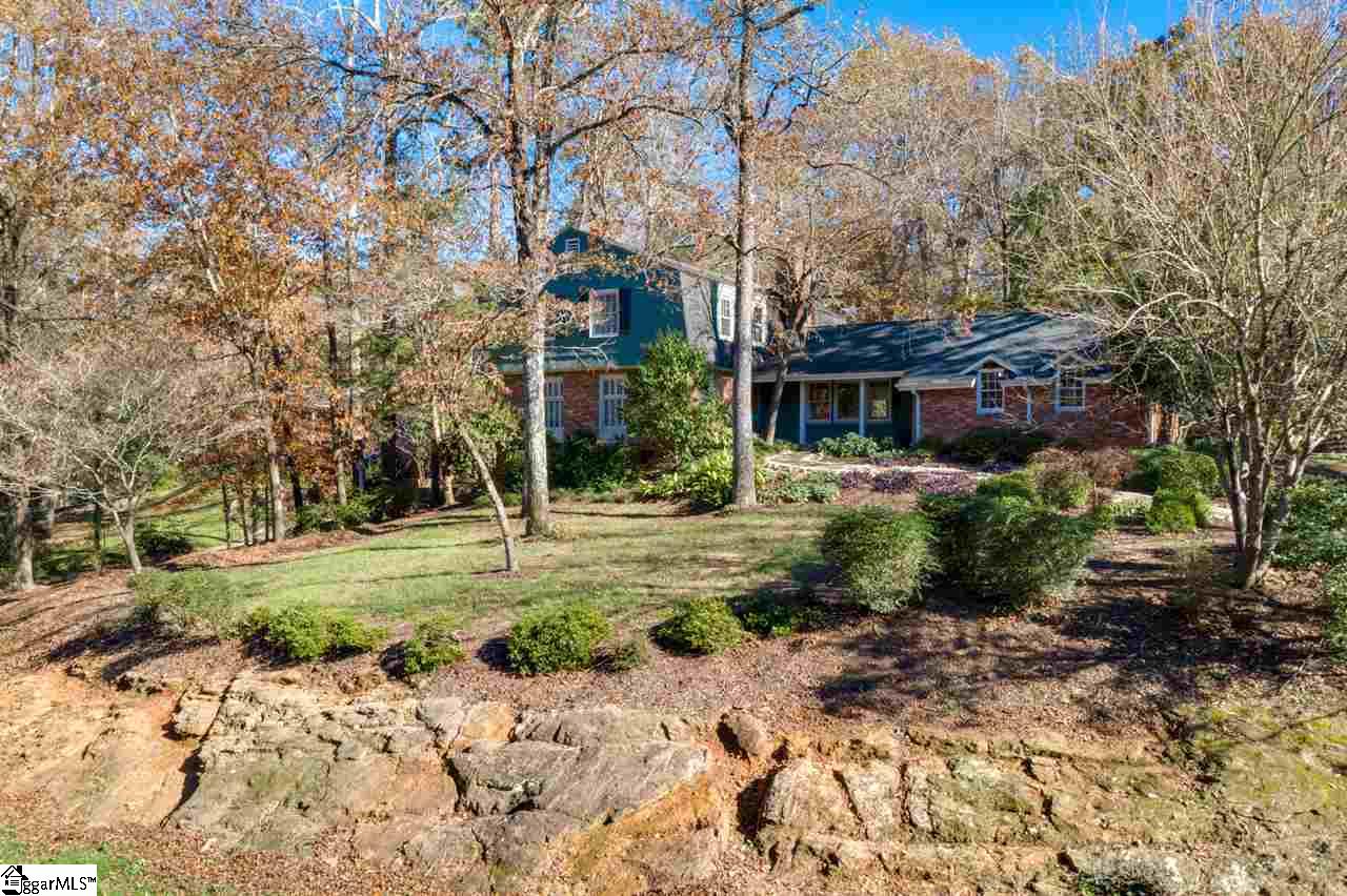 451 Henderson Road Greenville, SC 29607 - Photo 3 of 36