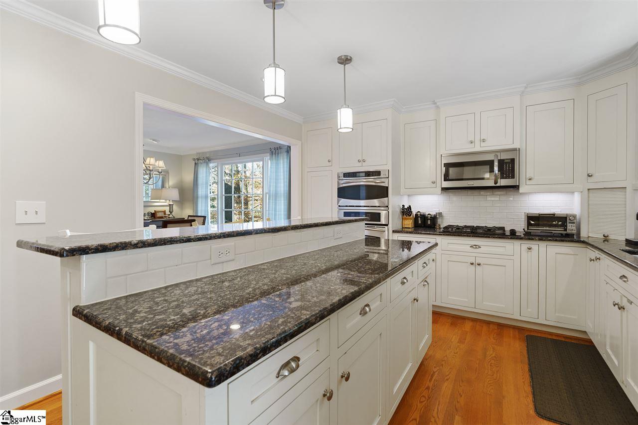 451 Henderson Road Greenville, SC 29607 - Photo 28 of 36