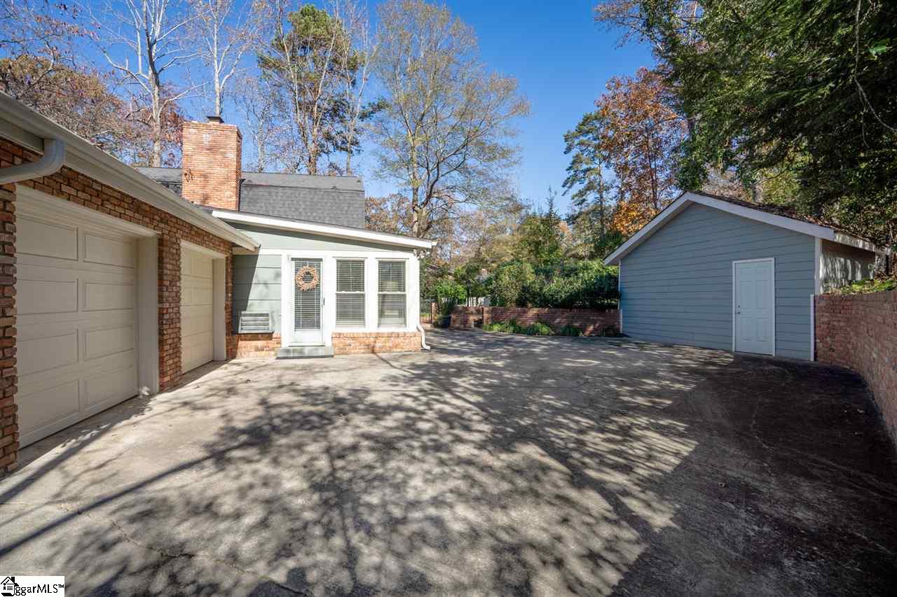 451 Henderson Road Greenville, SC 29607 - Photo 32 of 36