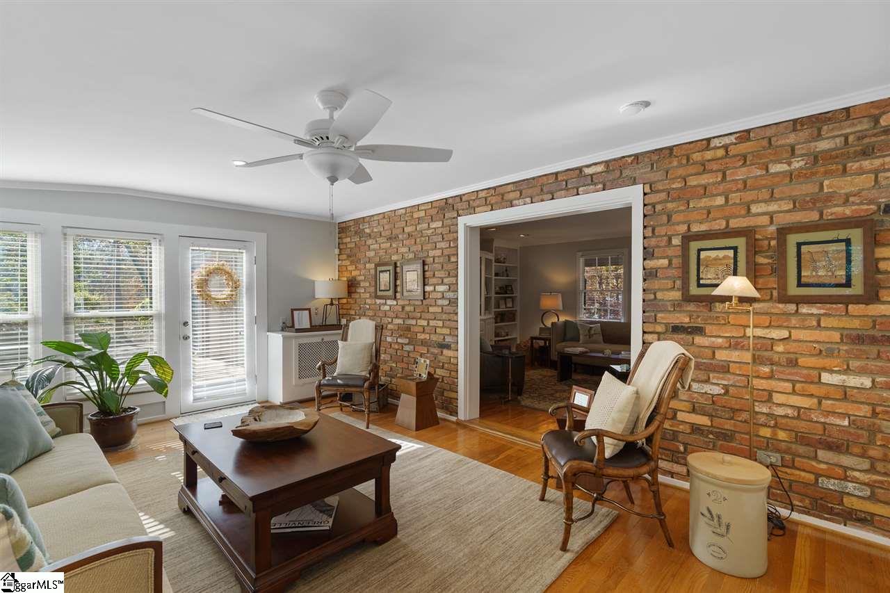 451 Henderson Road Greenville, SC 29607 - Photo 10 of 36
