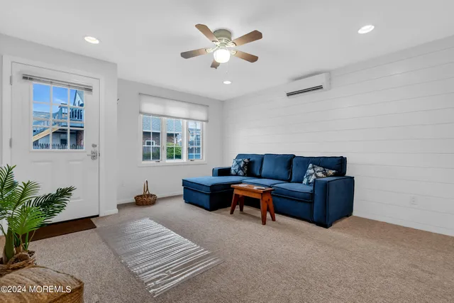 $2,495 | 1605 Grand Central Avenue, Unit 2, Lavallette, NJ 08735