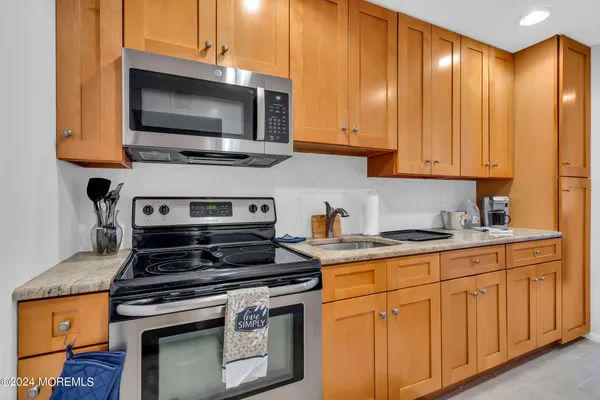 $1,995 | 1605 Grand Central Avenue, Unit 2, Lavallette, NJ 08735