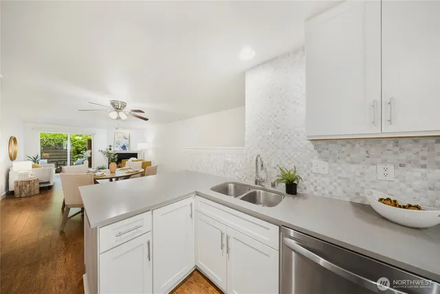 $529,950 | 710 Kirkland Circle, Unit A101, Kirkland, WA 98033