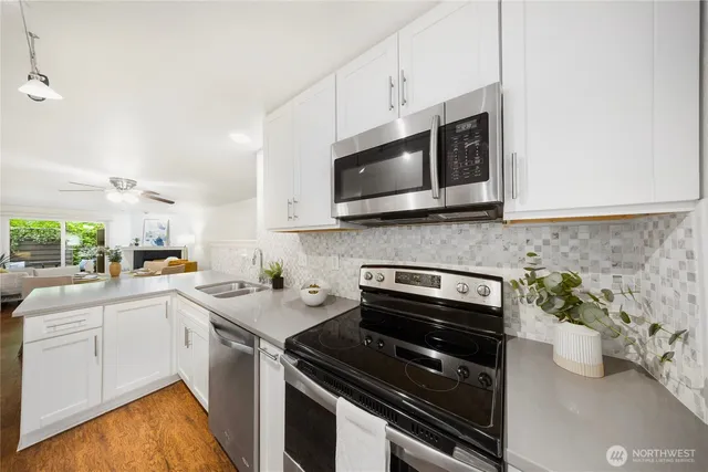 $529,950 | 710 Kirkland Circle, Unit A101, Kirkland, WA 98033