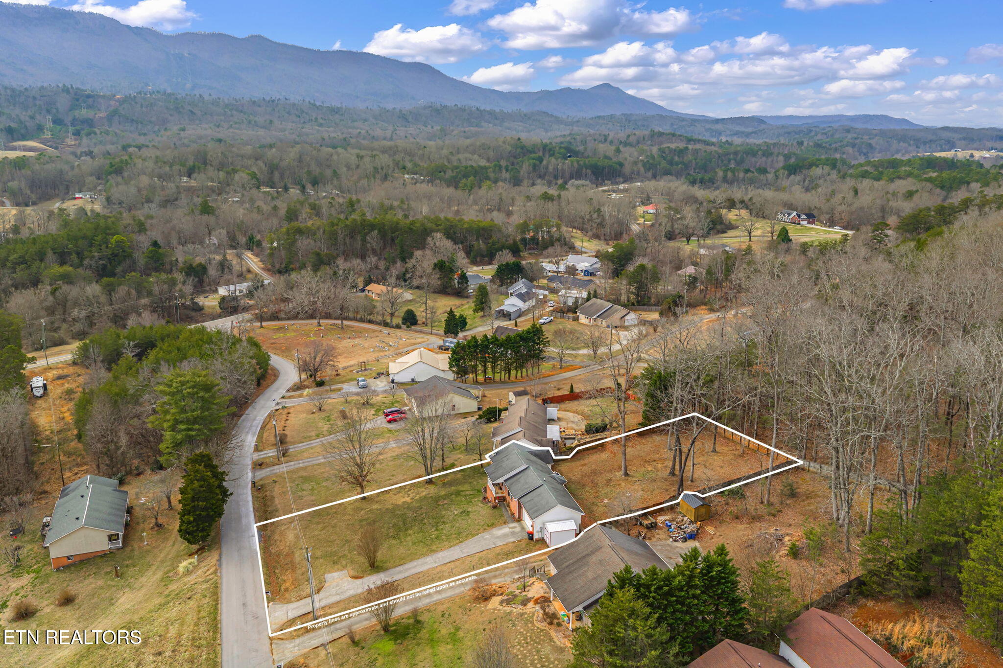 3333 Mutton Hollow Road Maryville, TN 37803 - Photo 35 of 44 38-web-or-mls-3333 Mutton Hollow Road-48