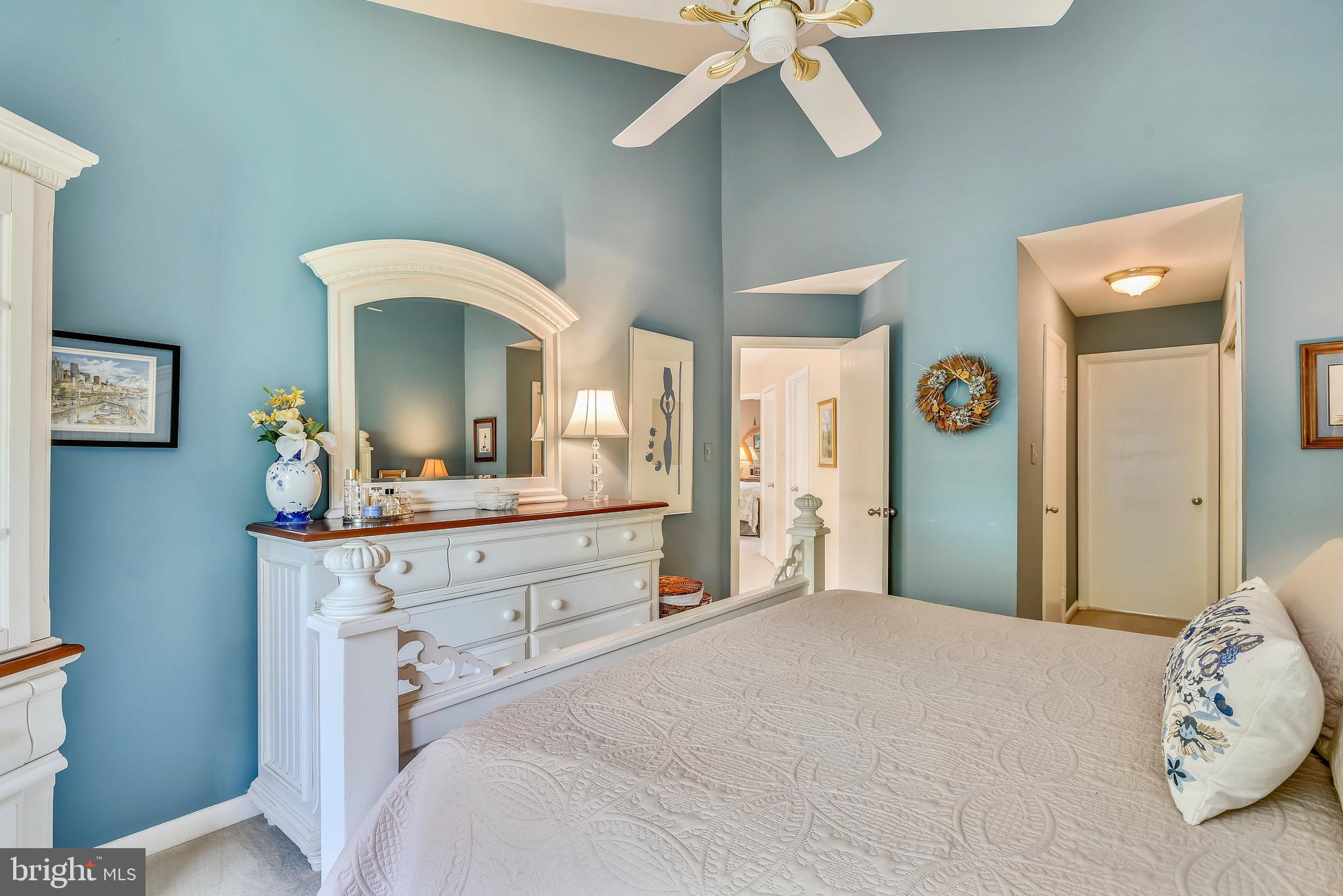 11627 Chapel Cross Way Reston, VA 20194 - Photo 17 of 63 Master Bedroom