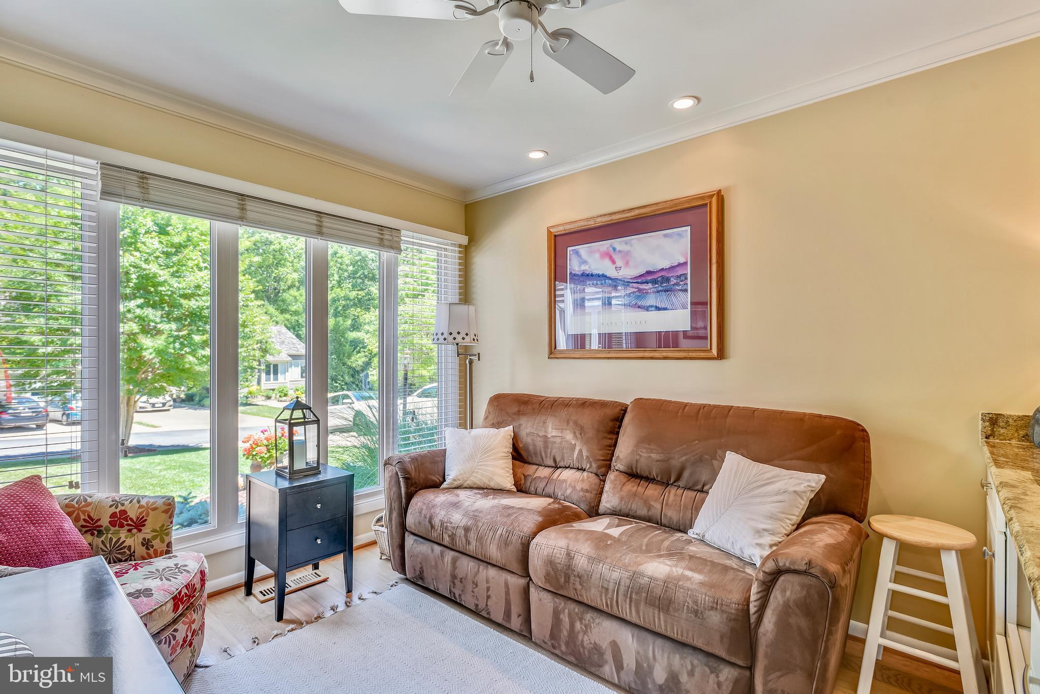 11627 Chapel Cross Way Reston, VA 20194 - Photo 26 of 63 Family Room Off Kitchrn