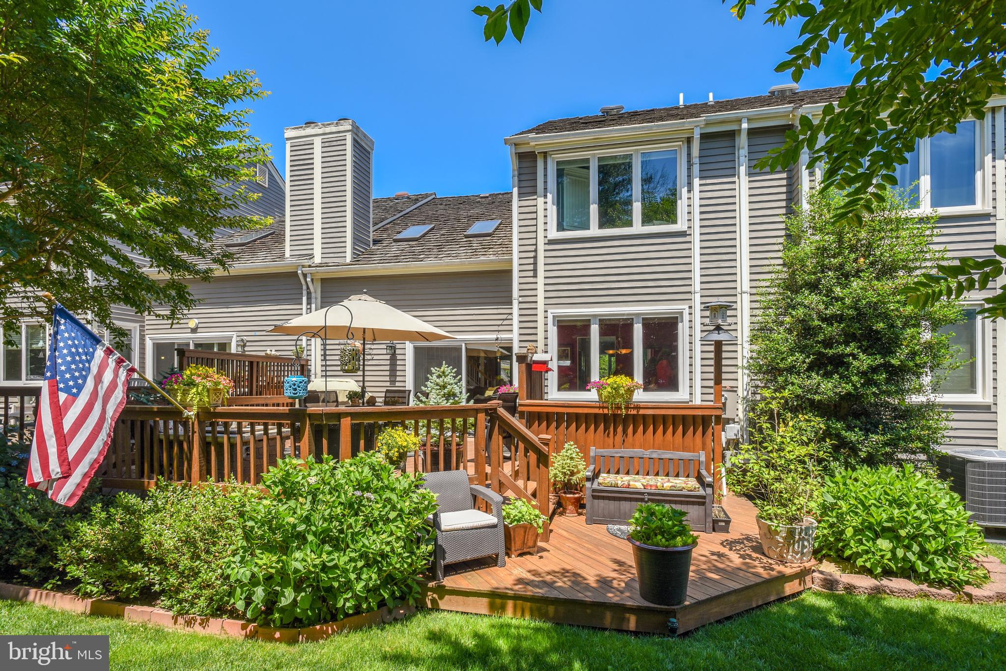 11627 Chapel Cross Way Reston, VA 20194 - Photo 38 of 63 View of Backyard
