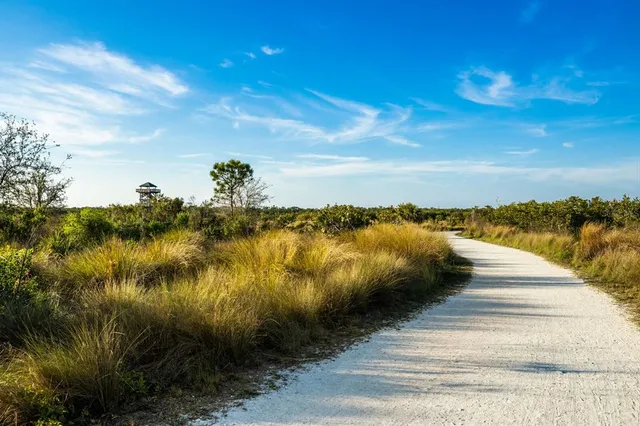 $897,000 | 7711 25th Avenue West, Bradenton, FL 34209