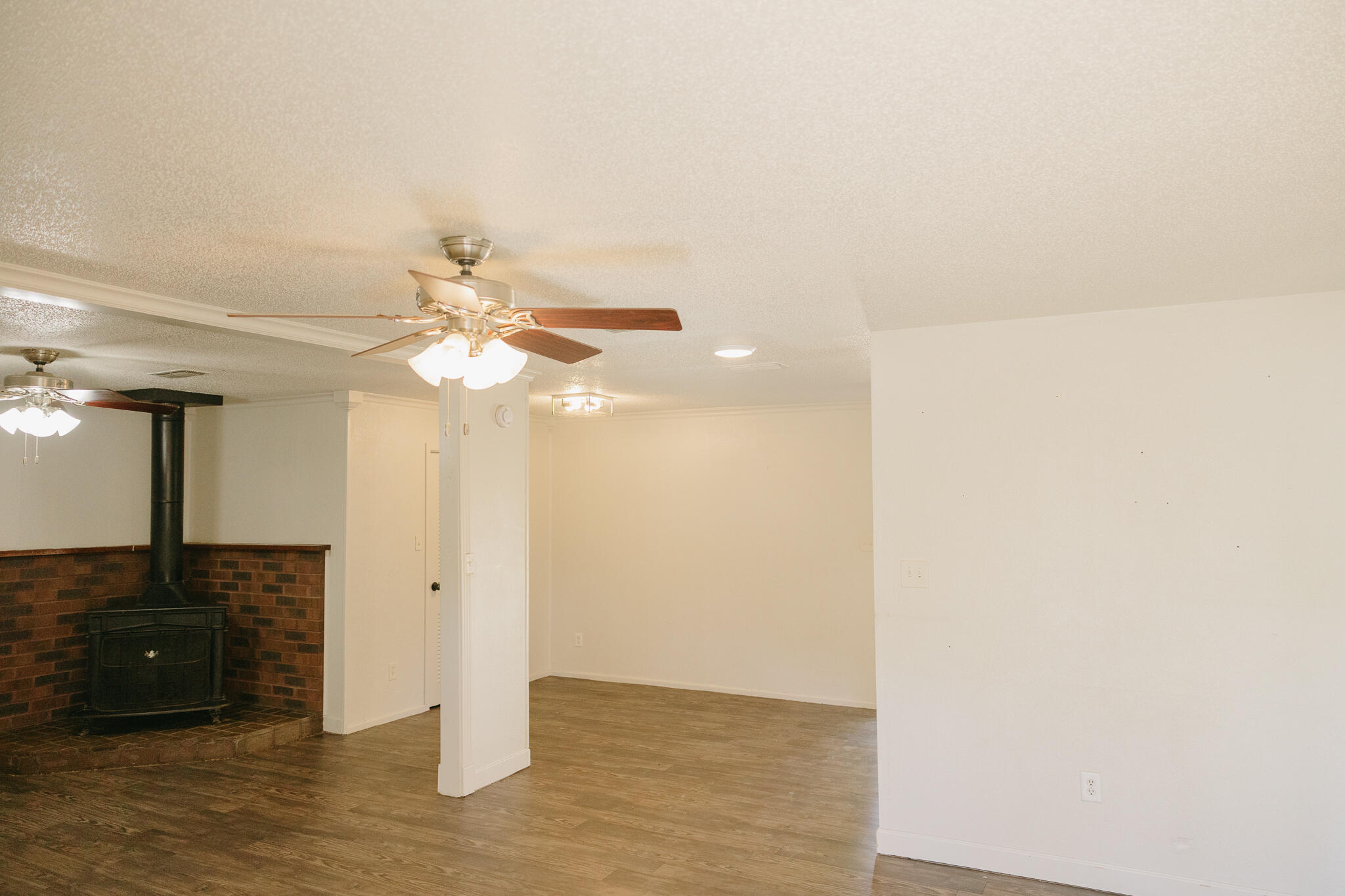 4412 45th Street Lubbock, TX 79414 - Photo 7 of 28 IMG_4398