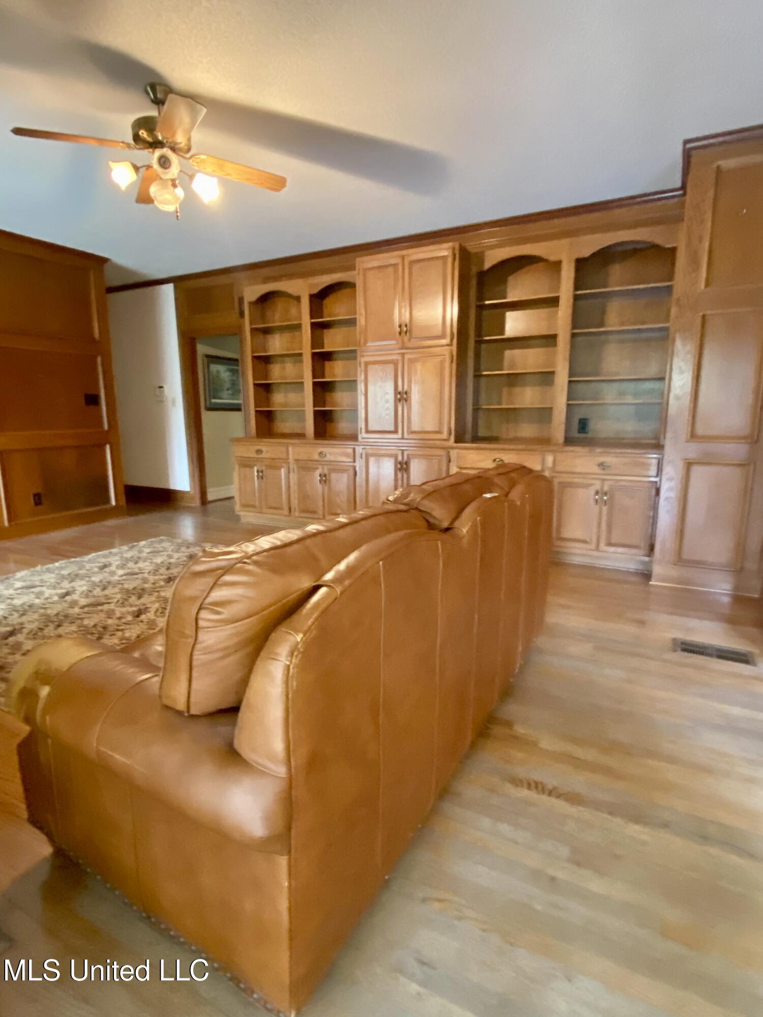 299 Quitman Perry Road Carriere, MS 39426 - Photo 10 of 79 6, Living Room, IMG_5882