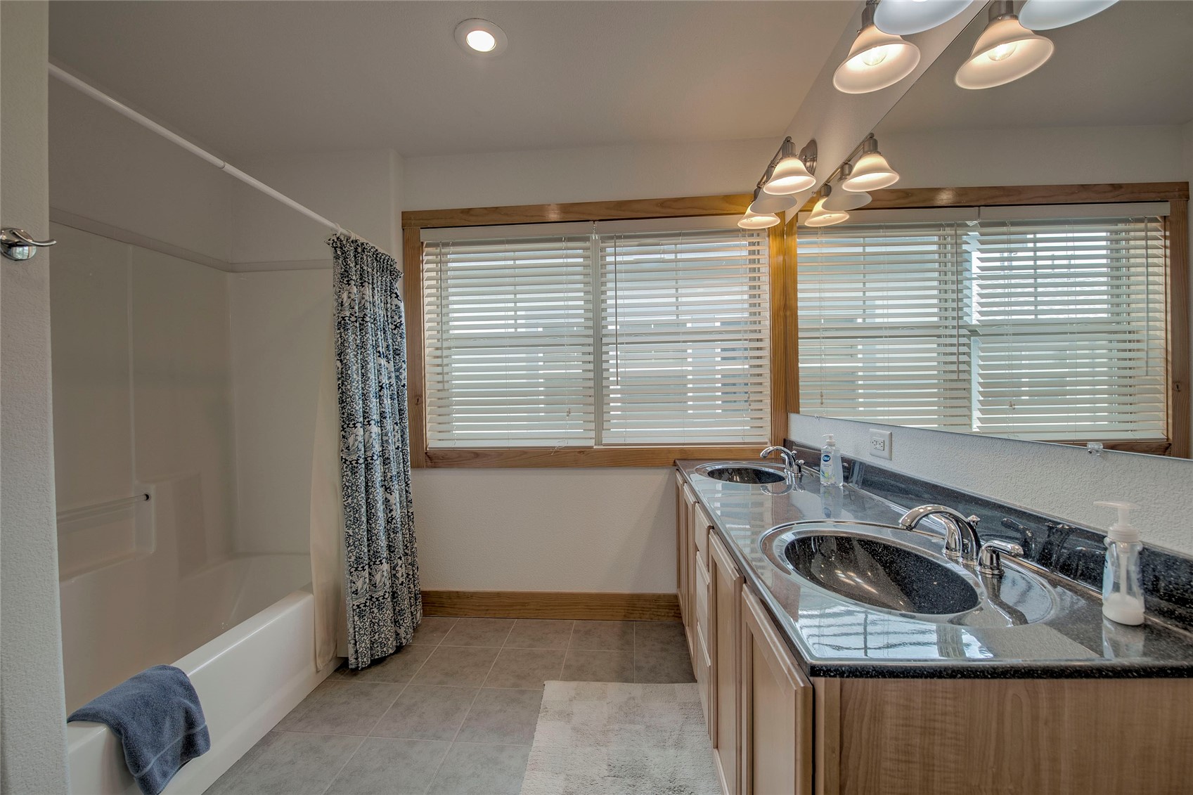 135 Main Street, Unit 218 Dillon, CO 80435 - Photo 31 of 43