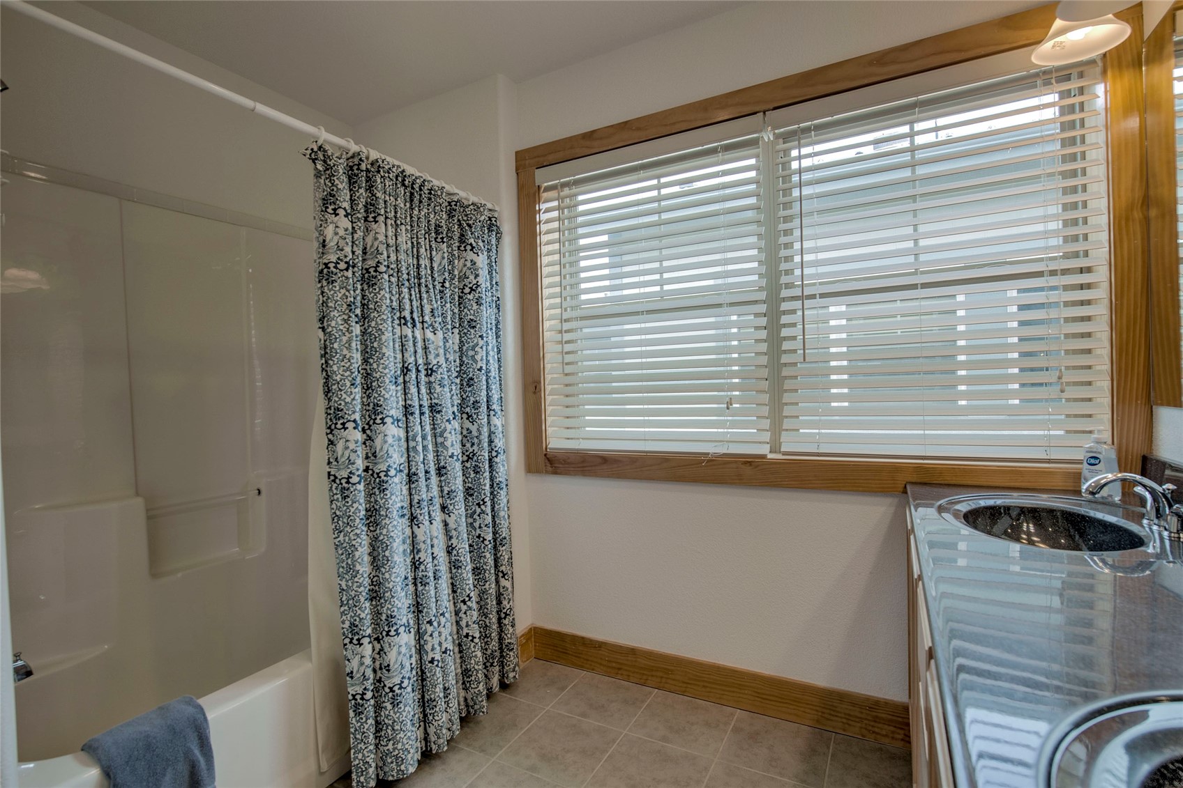 135 Main Street, Unit 218 Dillon, CO 80435 - Photo 34 of 43