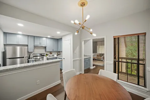 $190,000 | 11711 Memorial Drive, Unit 276, Houston, TX 77024