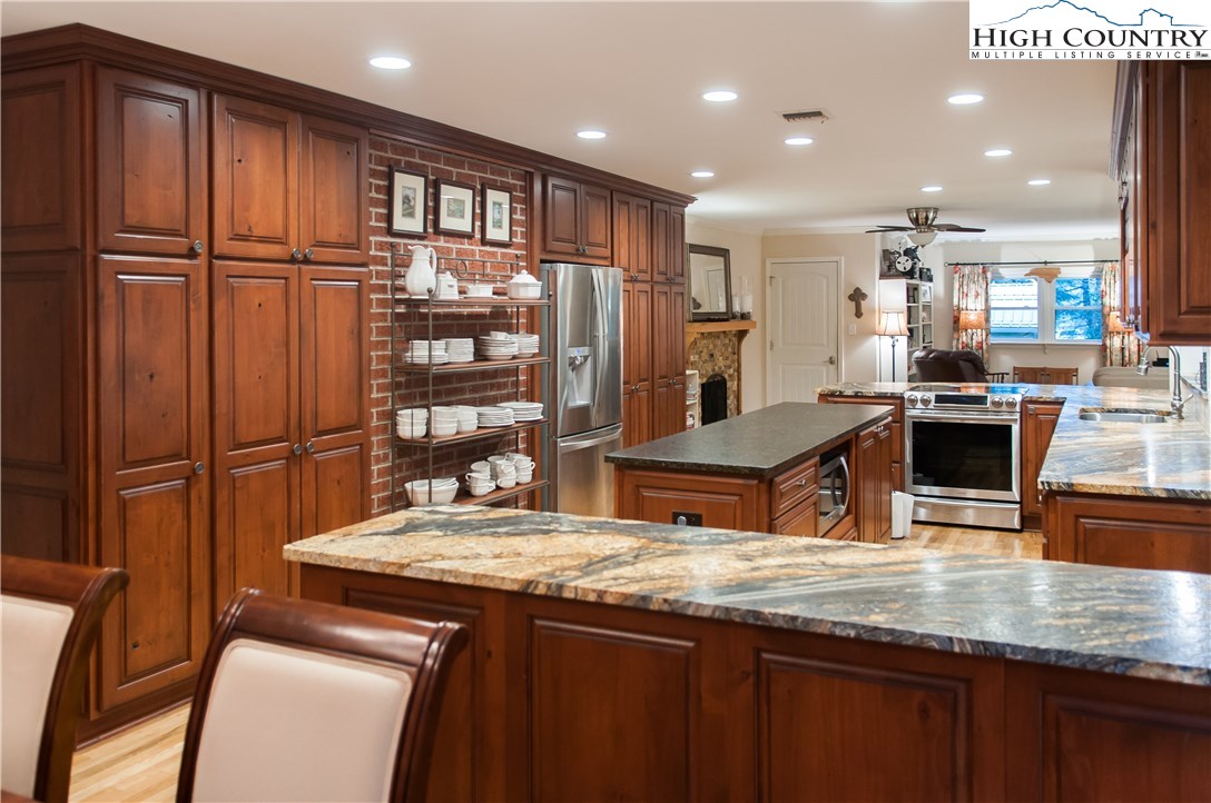 611 Winklers Creek Road Boone, NC 28607 - Photo 6 of 22 Gallery Image 6
